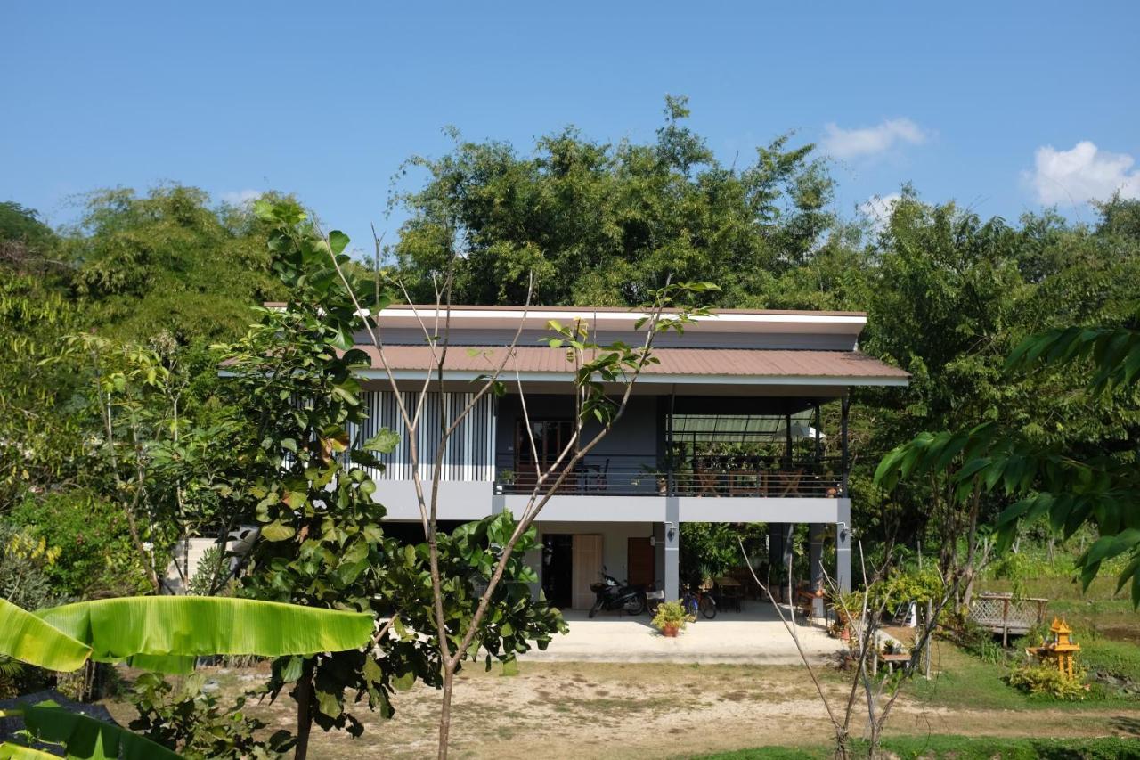 PhraoRai Boonsom公寓 外观 照片