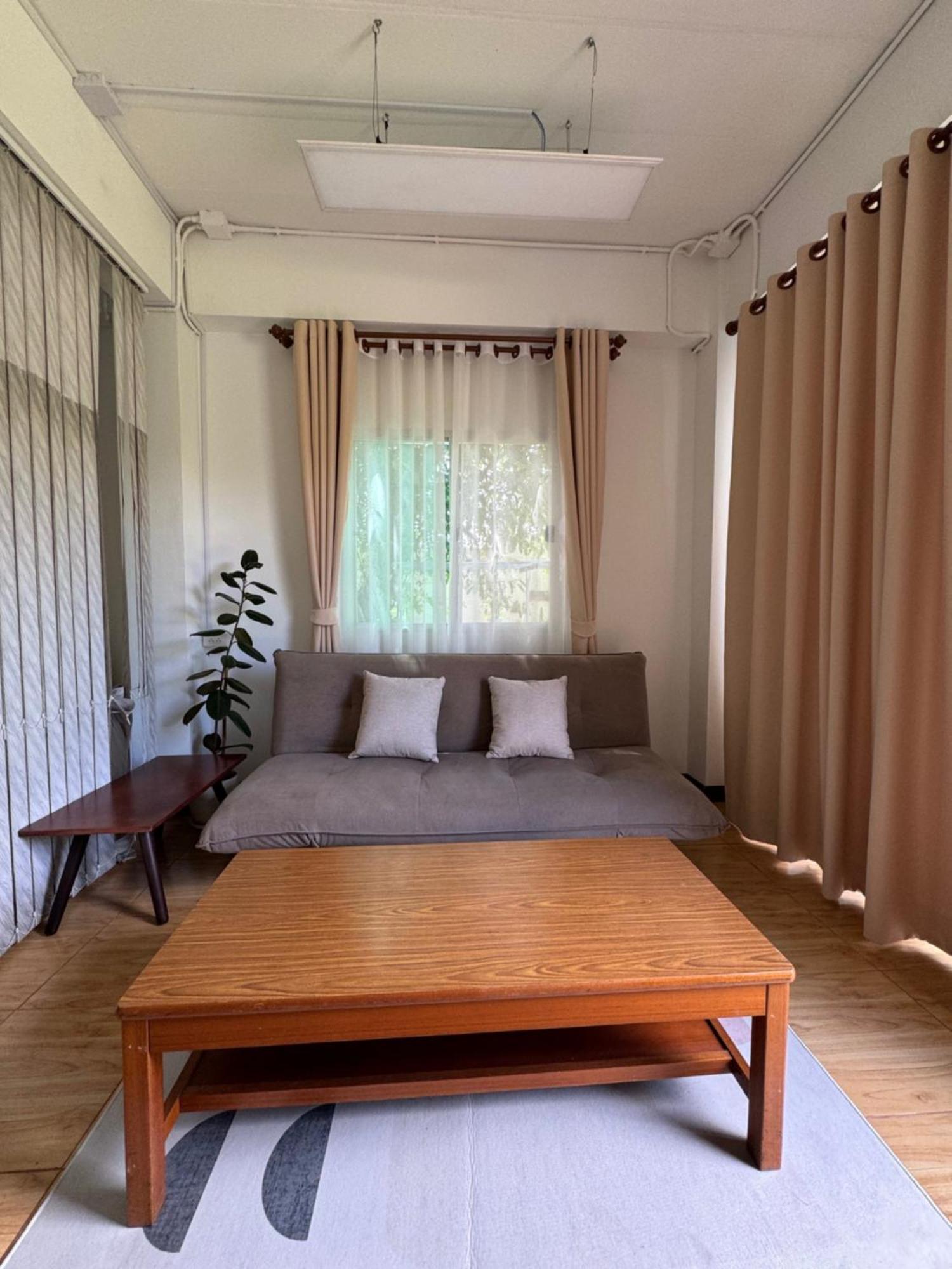 PhraoRai Boonsom公寓 外观 照片