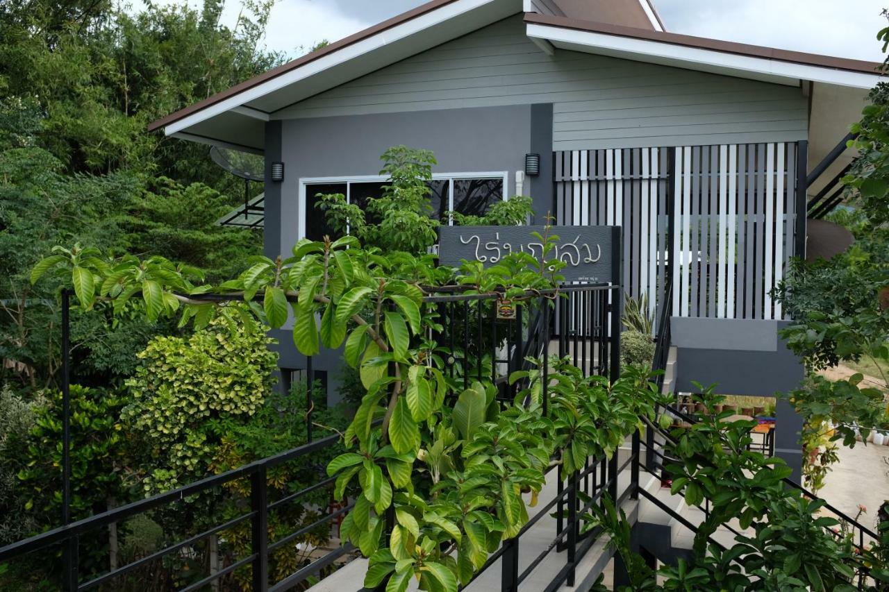 PhraoRai Boonsom公寓 外观 照片
